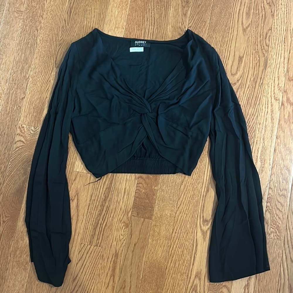 Audrey 3+1 Women’s Black Criss Cross Top Long Sleeve Size Small